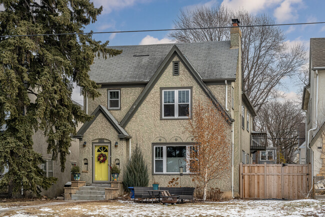 Tudor homes are an Ericsson staple, you can find them scattered throughout.