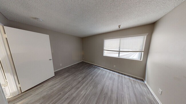 12617 OXNARD || Unique TWO LEVEL APT available!, North Hollywood, CA 91606 - photo 7