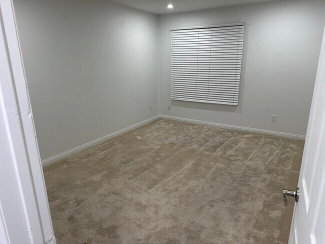 5515 Canoga Ave unit 221, Woodland Hills, CA 91367 - photo 6