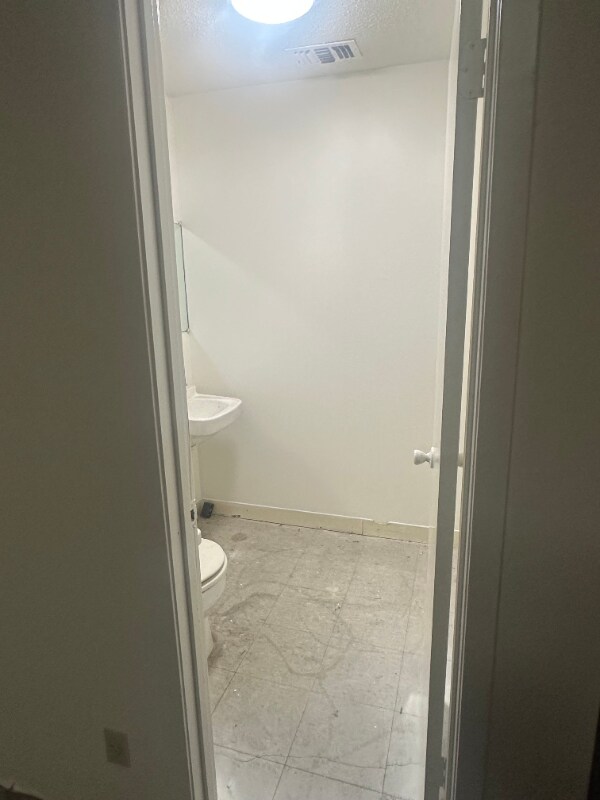 2221 W Sw Loop 323, Tyler, TX 75701