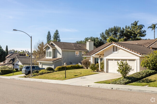 Wide streets and sidewalks draw home owners to Central Encinitas.
