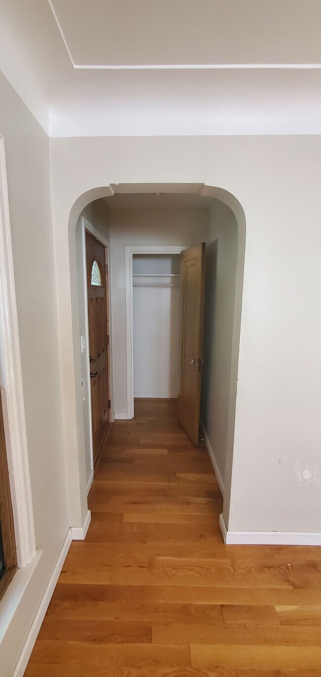 2923 Arthur St NE, Minneapolis, MN 55418 - photo 3