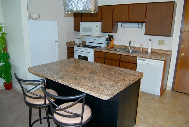 The Highland Square, Akron, OH 44303 - photo 6