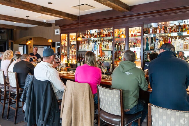 Enjoy happy hour with your friends at 
Mannino's in Oakdale.