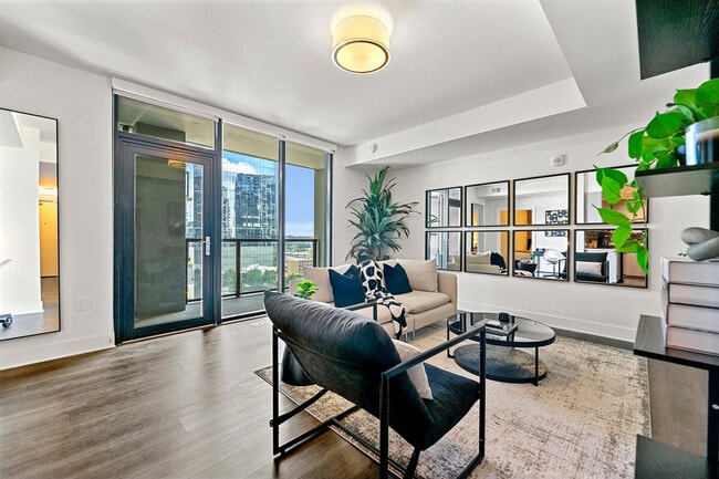 1400 W Peachtree St NW unit ID1351865P, Atlanta, GA 30309 - photo 2