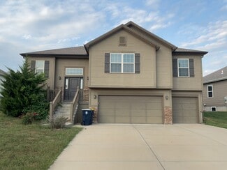 1620 NE 124th St, Kansas City, MO 64165
