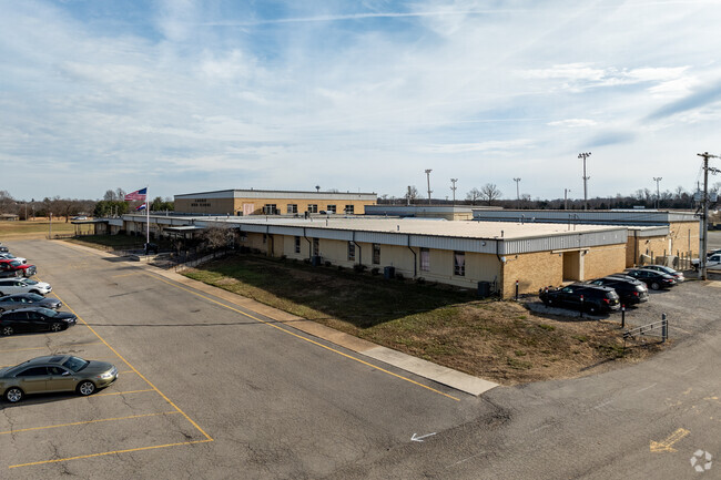 Conway High School has an average enrollment of around 400 students.