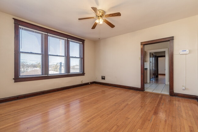 4989 Arsenal St unit 4989A, Saint Louis, MO 63139 - photo 6