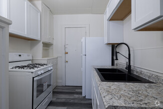 2808-2820 Mayfield Rd, Cleveland Heights, OH 44118