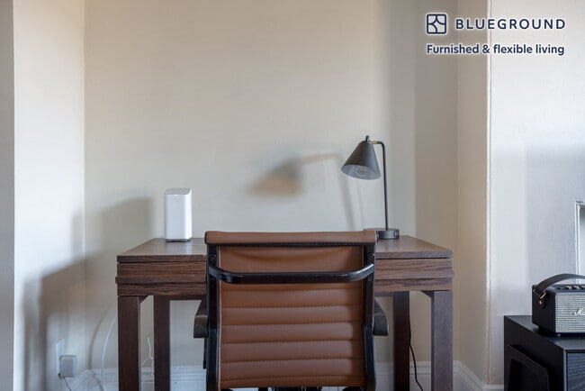 230 Newbury St unit FL3-ID813, Boston, MA 02116 - photo 4