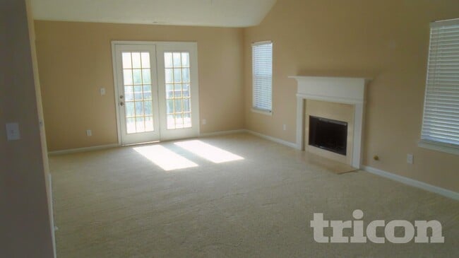 4754 Clayton Crossing Ln, Ellenwood, GA 30294 - photo 2