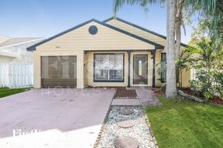 8666 SW 14th St, Pembroke Pines, FL 33025