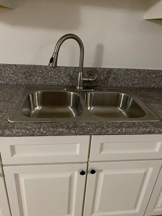 6859 Laurel Canyon Blvd unit 6, North Hollywood, CA 91605 - photo 4