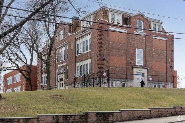 Franklin Elementary School in Bergenfield, NJ has a student-teacher ratio of 16 to 1.