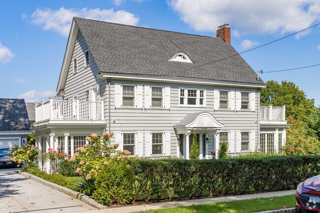 Douglas Manor has the largest collection of Arts & Crafts influenced houses in New York City.