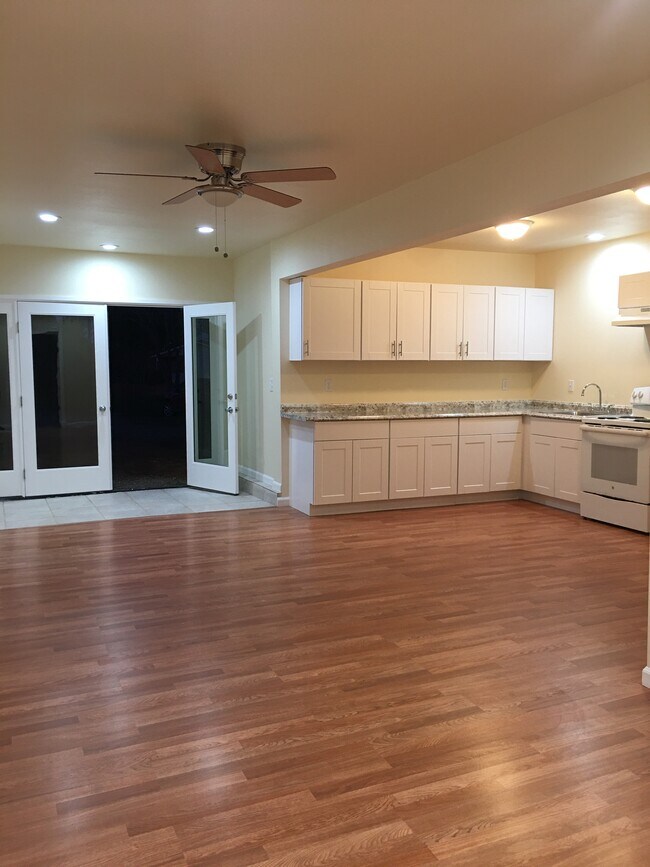 16840 Bell Ave unit 1, Lake Elsinore, CA 92530 - photo 7