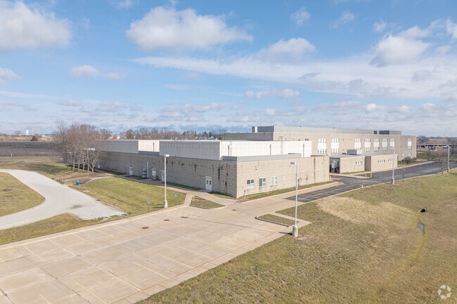Fort Zumwalt West Middle School has a 13:1 student teacher ratio.