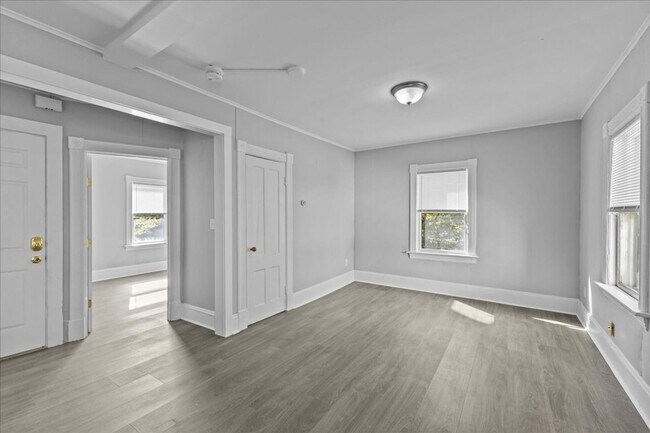 410 St Paul St unit 2, Burlington, VT 05401 - photo 6