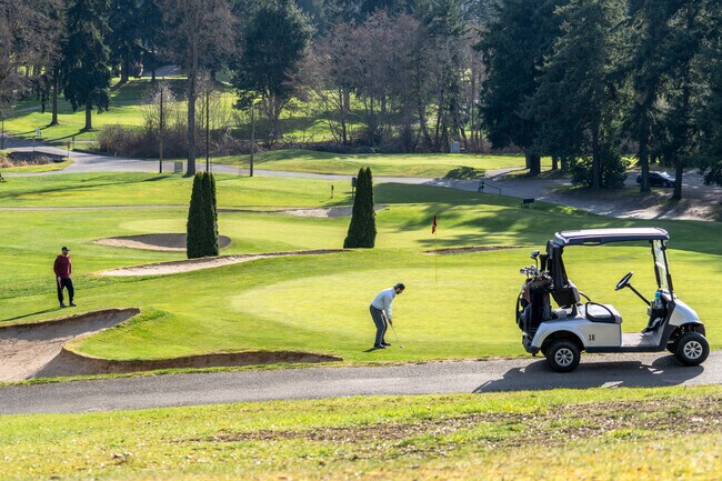 Nile Shrine Golf Course near Gateway offers an 18-hole experience for golf enthusiasts.