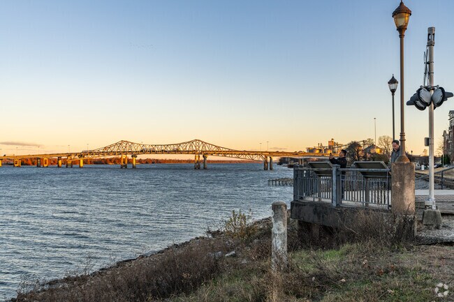 Old Decatur residents can enjoy the river views from Rhodes Ferry Park.