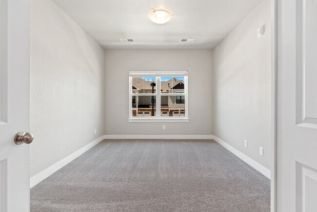 968 Birdwhistle Ln unit 2, Fort Collins, CO 80524 - photo 6