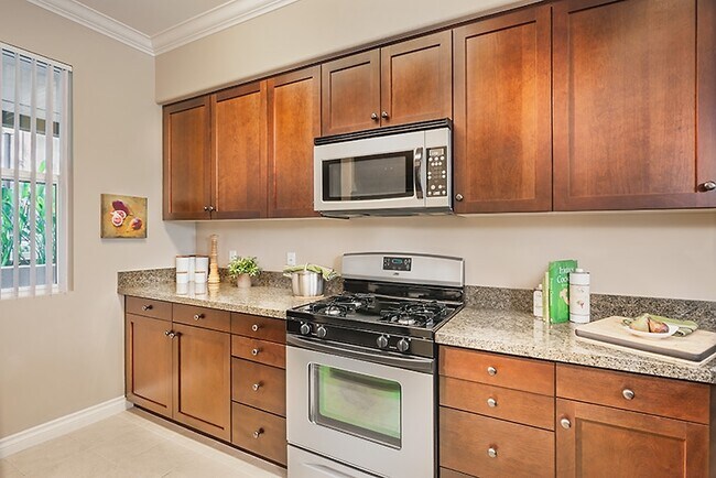 The Pointe, Brea, CA 92821 - photo 7