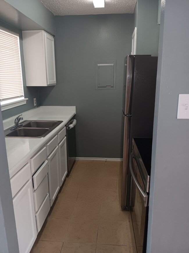 7122 Premont Dr, Corpus Christi, TX 78414 - photo 3