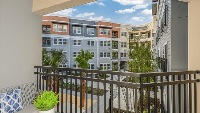 Grady Square, Tampa, FL 33607 - photo 5