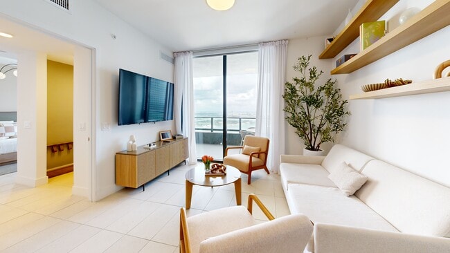 Natiivo Miami unit 3615, Miami, FL 33132 - photo 2