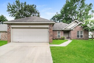 362 Meadow Creek Dr, Benton, AR 72015