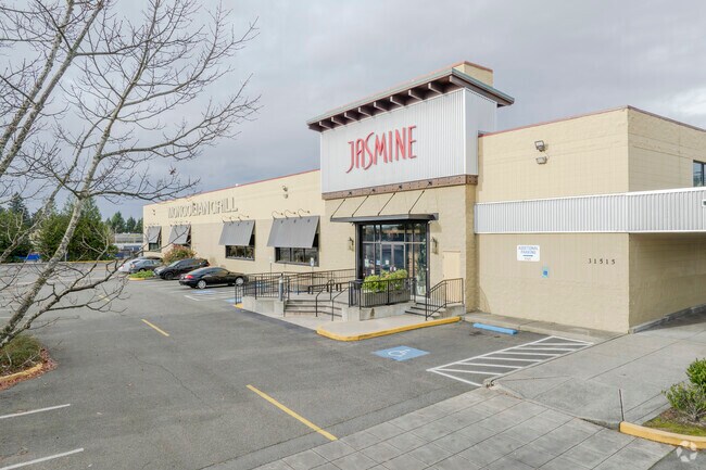 Craving Mongolian Food? Stop by Jasmine Mongolian Grill for a bite to eat in Mirror Lake.