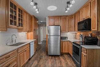 14 Concord St, Greenville, SC 29609