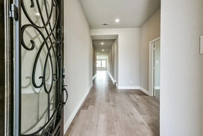 16335 Sheridan River Trail unit 36457131, Conroe, TX 77302 - photo 5