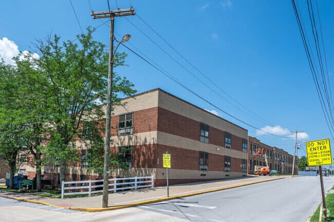 Barnesville Elementary School state test scores show 66% of students are proficient in reading.