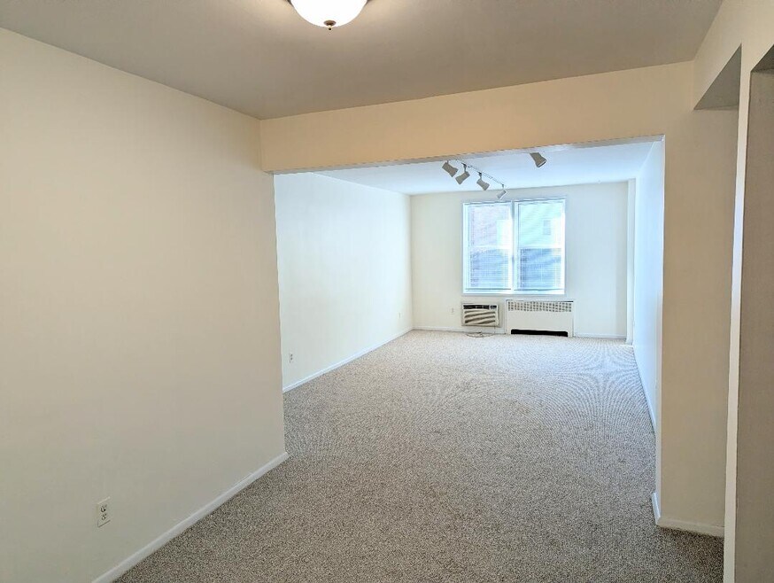 46 Prospect Ave unit 46 Prospect St. 2J, Norwalk, CT 06850 - photo 1