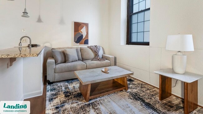 121 S Fremont Ave unit 222, Baltimore, MD 21201 - photo 2