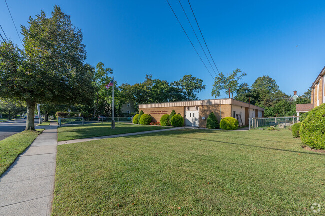 Side view of South Bay Junior Academy in Babylon.