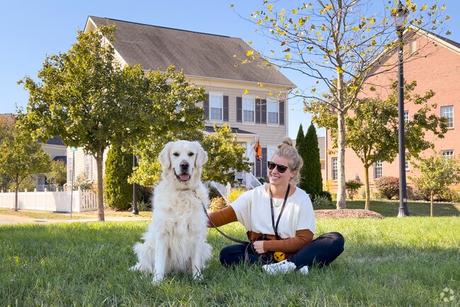 Bristow has plenty of common areas for enjoying the outdoors with loved ones.