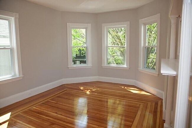 21 Granite St unit 1, Somerville, MA 02143 - photo 4