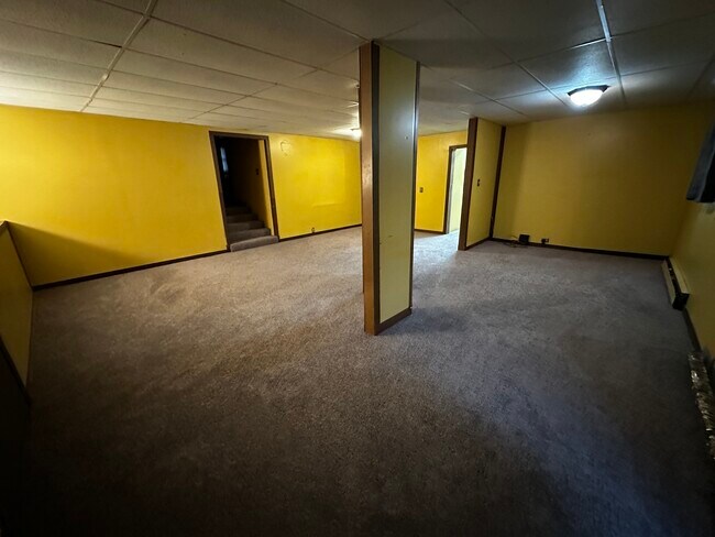 1st floor living room Angle 3