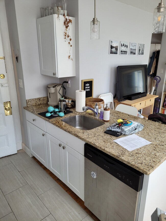 30 Fleet St unit 9, Boston, MA 02113 - photo 2