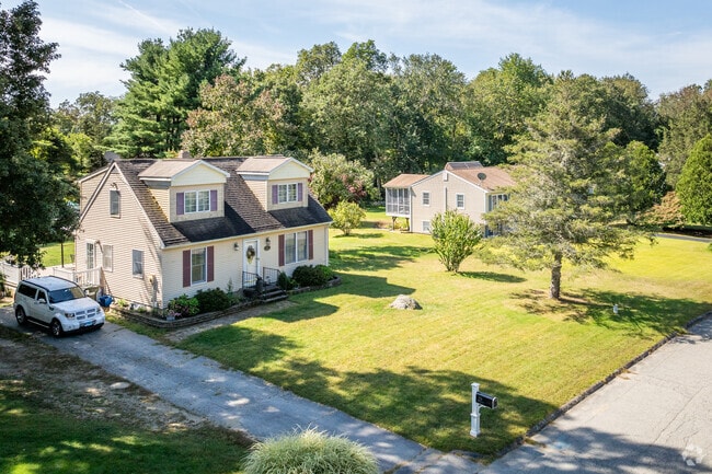 Discover the timeless charm of Cap Cod style homes in Griswold, CT.