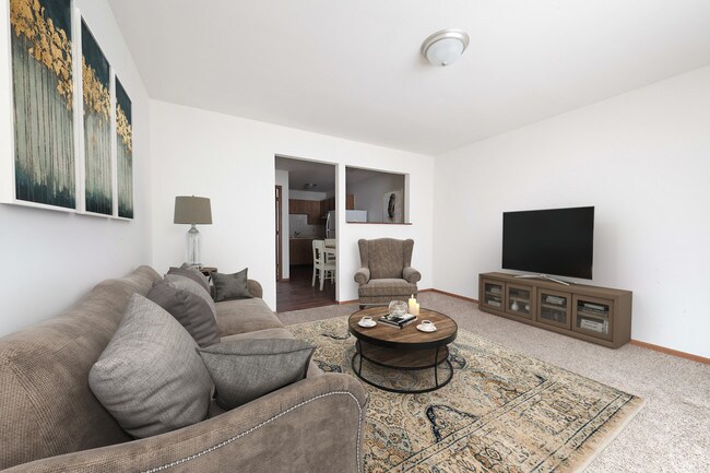 Heisel Apartments & Townhouses, Farmington, MO 63640 - photo 2