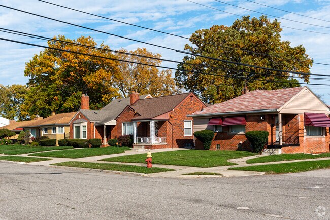 Homes neatly line the streets of Schaefer 7-8 Lodge.