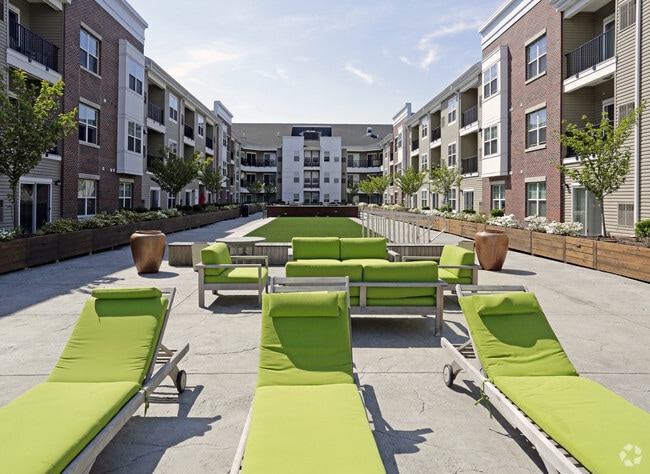 The Station at Lyndhurst, Lyndhurst, NJ 07071 - photo 3