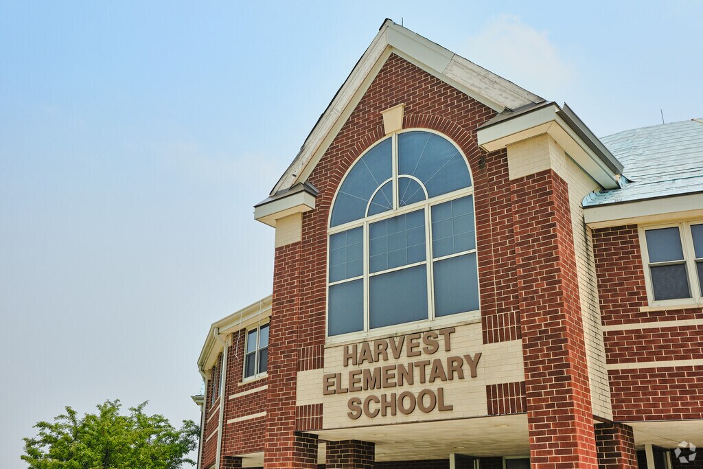 Harvest Elementary School in Saline MI Homes com Harvest Elementary School in Saline MI Homes com