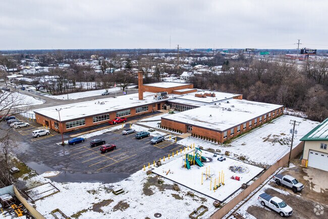 Lincoln Elementary School is located in Dixmoor.
