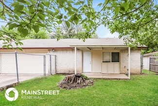 6321 Briarknoll Dr, Garland, TX 75043