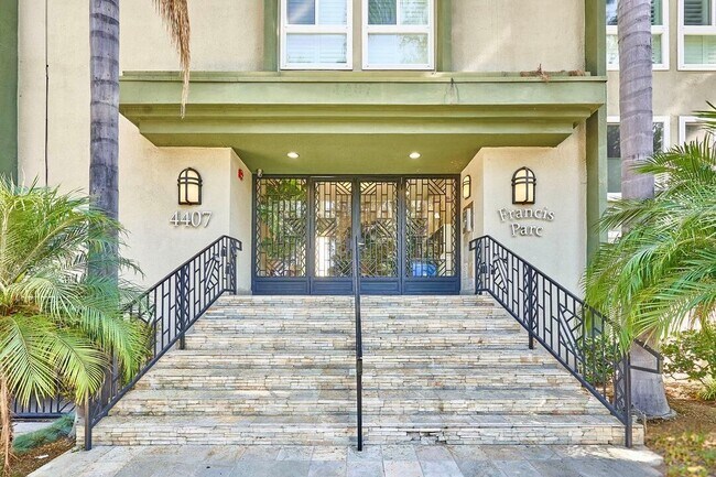 4407 Francis Ave unit 204, Los Angeles, CA 90005 - photo 2