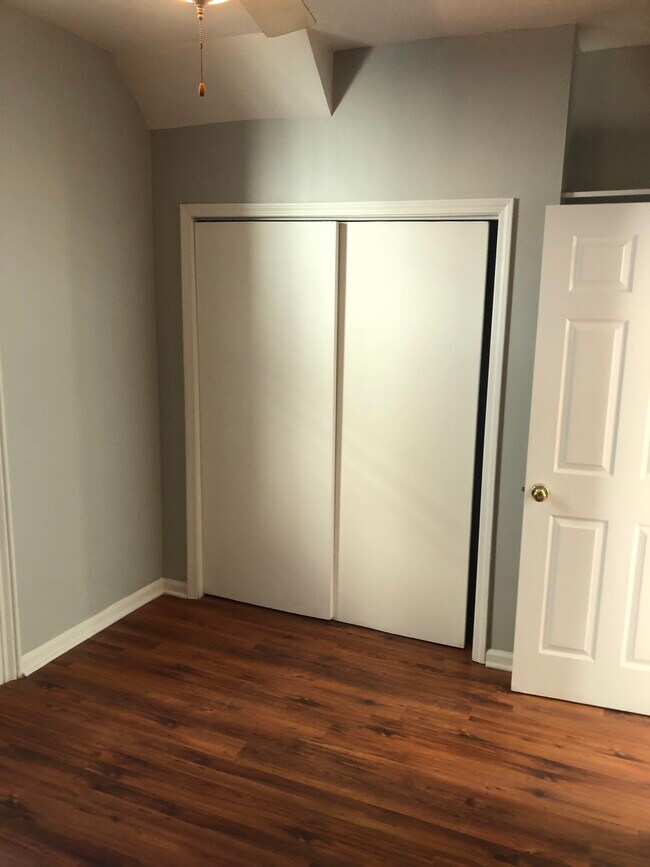 26 W 4th St unit 26 West 4th Street, Oswego, NY 13126 - photo 4